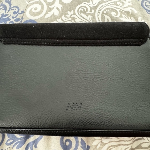 Authentic Matt & Nat black clutch - Picture 3 of 3